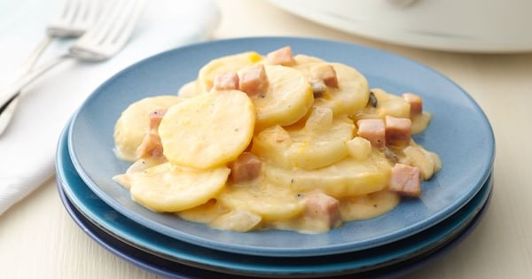 Slow-Cooker Cheesy Potatoes and Ham
