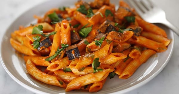 Penne with Creamy Tomato and Eggplant Sauce