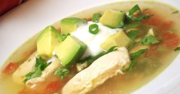 Avocado Soup with Chicken and Lime