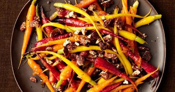 Marmalade-Glazed Carrots With Candied Pecans