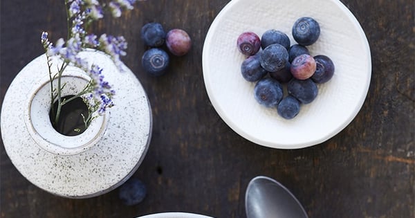Almond & blueberry complete breakfast bowl