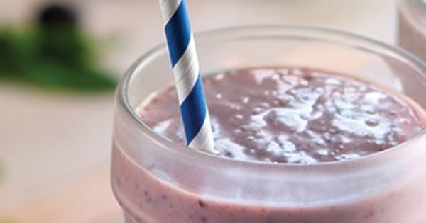 Blueberry Banana Smoothie with Flax and Honey
