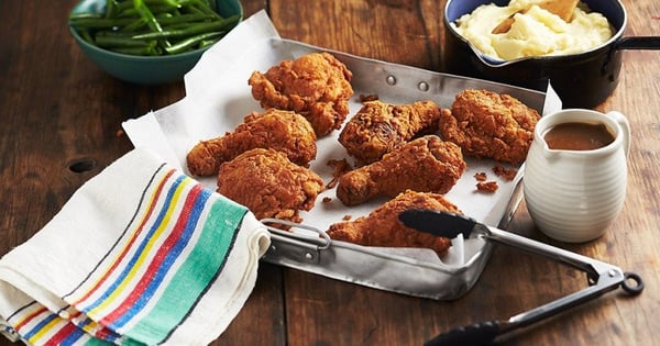 Buttermilk Fried Chicken with Mash & Gravy