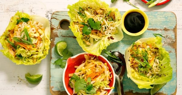 Chicken San Choy Bau