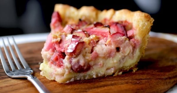 Strawberry Rhubarb Custard Pie