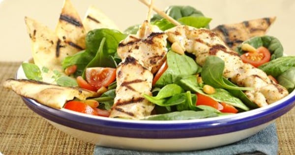 Chicken Souvlaki Brochettes and Spinach Salad