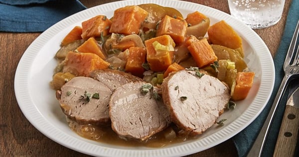 Slow-Cooker Pork Tenderloin with Apples