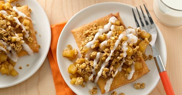 Crumbly Cinnamon Apple Strudel