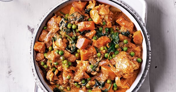 Vegetable curry with lime rice