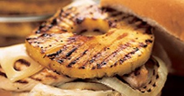 MIRACLE WHIP Hot'n Spicy Grilled Chicken Sandwich