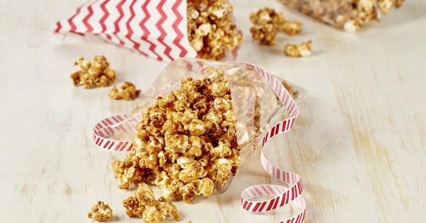Easy Caramel Popcorn