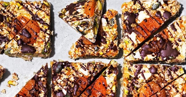 Apricot and ginger flapjacks