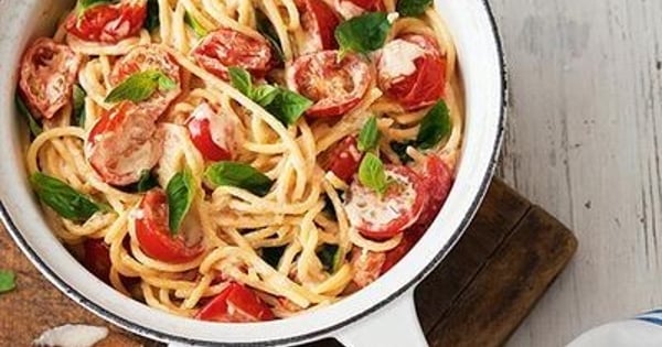 Creamy Basil and Tomato Pasta