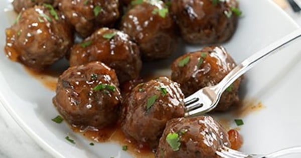 Cocktail Meatballs in Fruity Chutney Sauce
