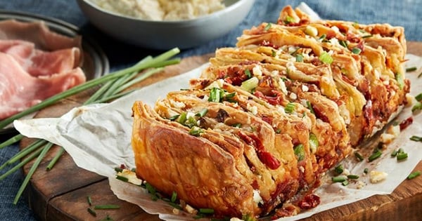 Pull Apart Prosciutto Loaf