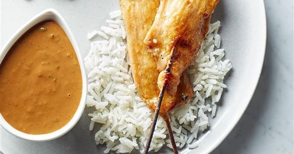 Sriracha Peanut Sauce