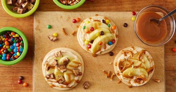 Mini Caramel Apple-Sugar Cookie Pizzas