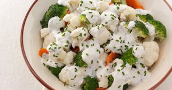 Veggies with Creamy Chive and Onion Sauce