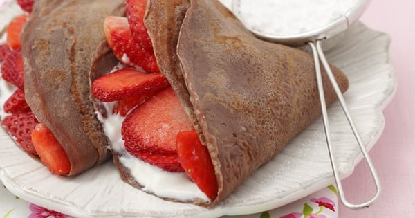 Strawberry-Stuffed Chocolate