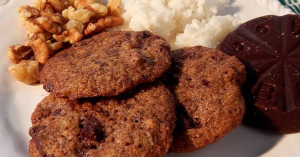 Spiced Rice Cookies with Mexican Chocolate