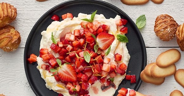 Strawberry Shortcake Dip