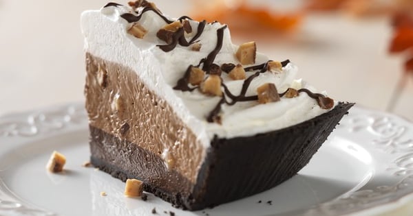 Fudge-Bottom Candy Crunch Pie