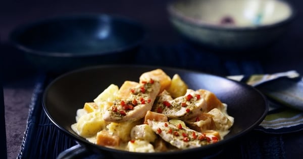 Pesto Chicken and Sweet Potato Bake