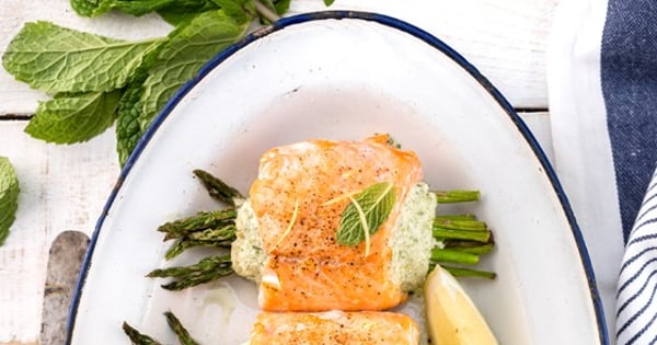 Feta Cheese-Stuffed Salmon Rolls