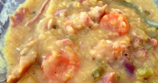 Canadian Yellow Split Pea Soup with Ham