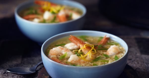 Lemon Garlic Shrimp Soup with Brown Rice