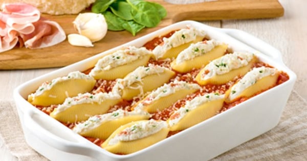Four Cheese Alfredo-Stuffed Shells