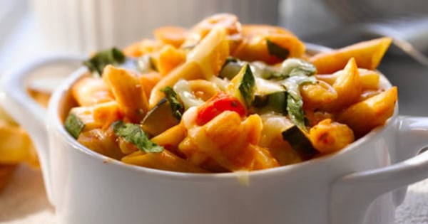 INDIVIDUAL PASTA BAKES WITH GARLIC CROSTINI