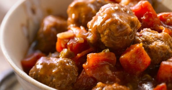 SLOW COOKER SWEET & SOUR MEATBALLS