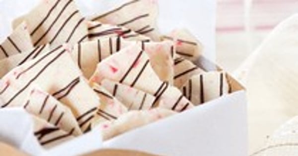 White Chocolate Bark With Peppermint Dark Chocolate Drizzle