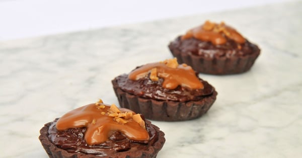 Excellence Dark Caramel Sea Salt Tartlets
