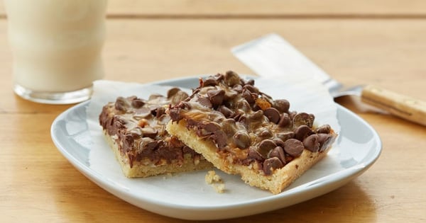 Easy Caramel-Pecan Bars