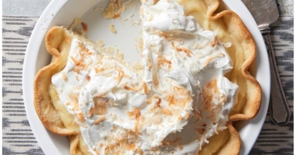 Old Fashioned Coconut Cream Pie