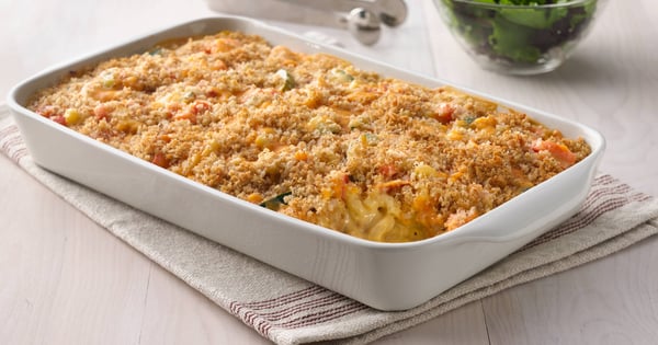 Macaroni and Cheesy Chicken Baked Casserole