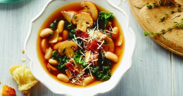 Tuscan Kale and White Bean with Mushrooms Soup