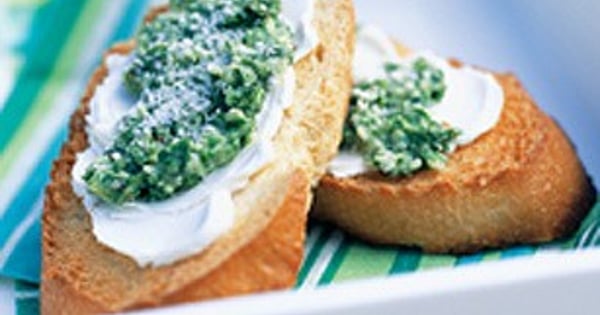 Pesto Crostini