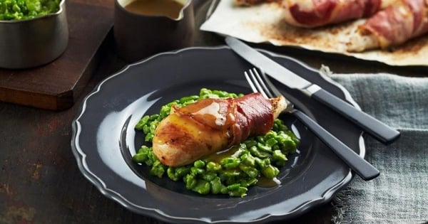 Prosciutto Wrapped Chicken On Smashed Broadbeans With Gravy