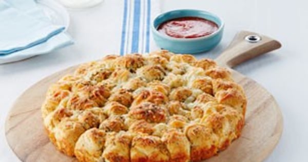 Parmesan-Garlic Monkey Bread