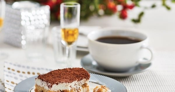 Easy Panettone Tiramisu