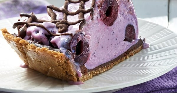 Chocolate on Cherry and Blueberry Frozen Yogourt Pie