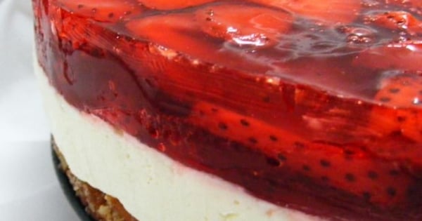 Judy's Strawberry Pretzel Salad