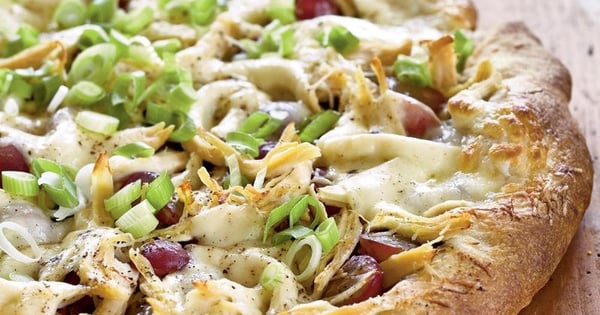 Chicken, Red Grape, and Pesto Pizza