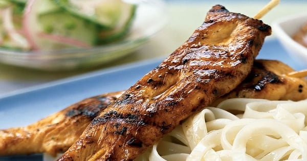 Chicken Sate with Peanut Sauce