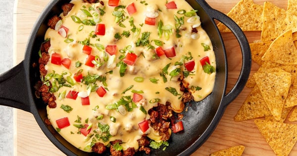 Beefy Queso Skillet Dip