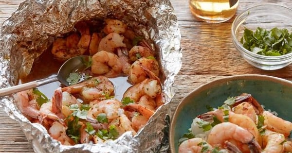 Healthy Chipotle Beer-and-Butter Shrimp Foil Pack