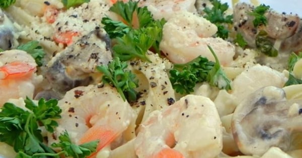 Shrimp Fettuccine Alfredo